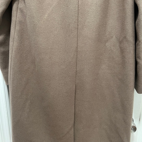 Wool Blend Coat Elie Tahari with Genuine Fox Fur Trim - Picture 10 of 12